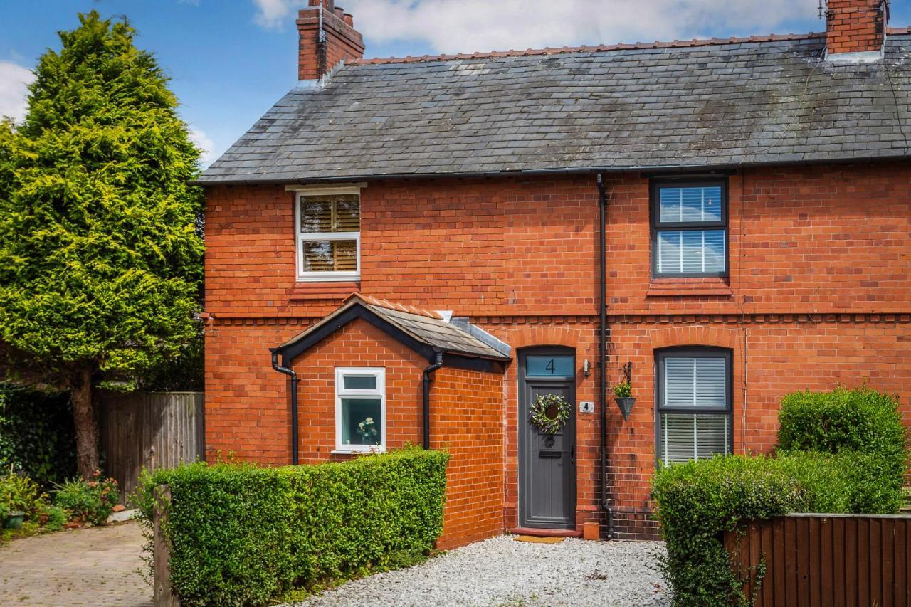 Stylish Romantic Country Escape Near Chester Christleton Exteriér fotografie